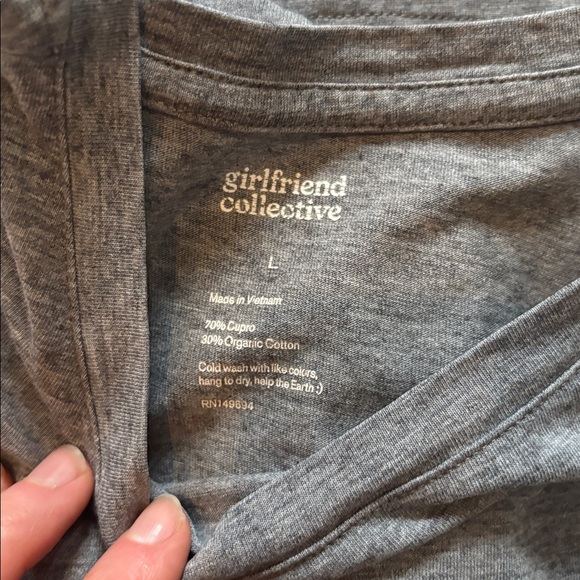 Bundle of Girlfriend Collective Cupro Crop Tees - Picture 3 of 11